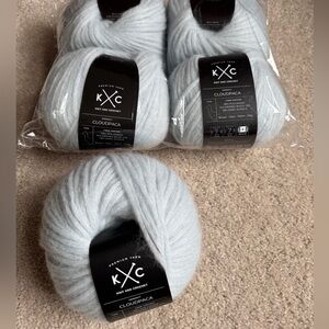 Joann KC luxury wool Knit and Crochet Cloudpaca Yarn(5 balls)
